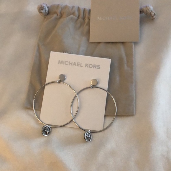 Michael Kors Silver Tone Brass Hoop Earrings With Round MK Charm & Crystal NWT - Picture 7 of 13